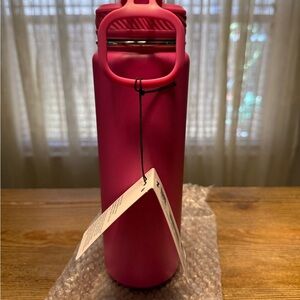 Lululemon Back To Life Sport Bottle 24oz NWT! 🩷